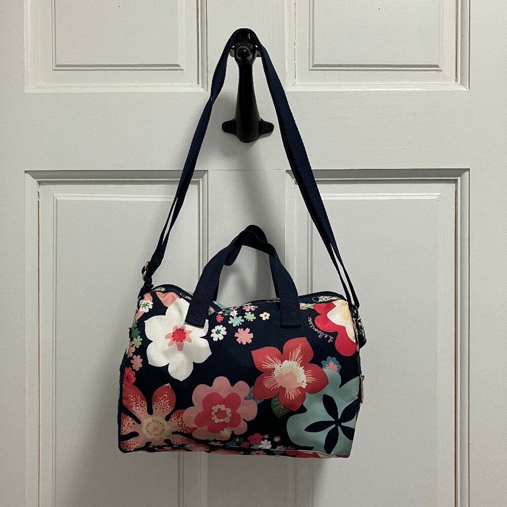 LeSportsac Melanie floral print mini crossbody shoulder bag small NWOT NEW